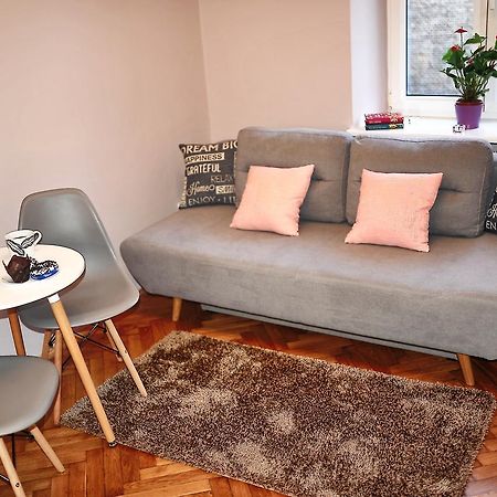 Ok Home Apartments Krasków Εξωτερικό φωτογραφία